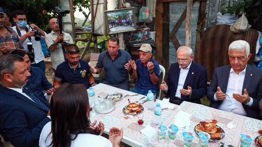 Kemal Kılıçdaroğlu’ndan orman yangınında hayatını kaybeden Şahin Akdemir’in ailesine taziye ziyareti