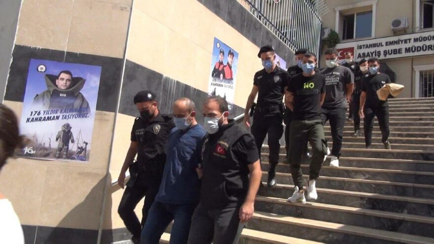 Beyoğlu’nda yan bakma cinayeti