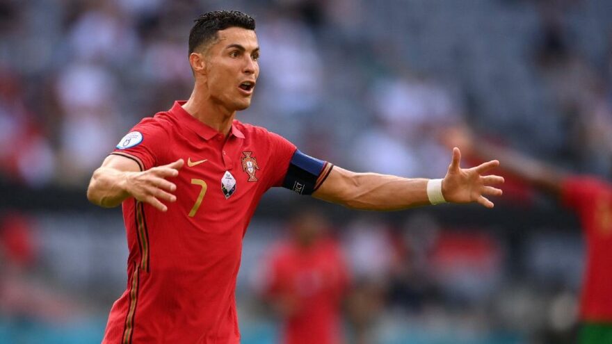 Cristiano Ronaldo için eve dönüş zamanı! Manchester United transferi resmen açıkladı