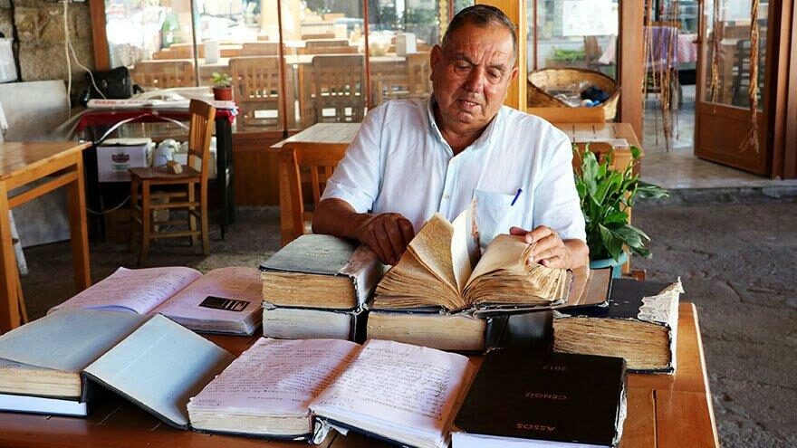 61 yıldır turistlerin anılarını biriktiriyor