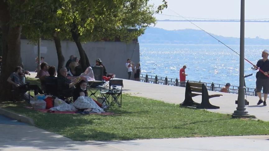 İstanbul’da vatandaşlar sahillere gitti