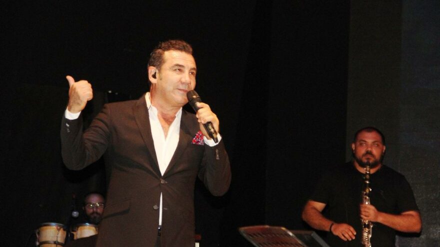 Ferhat Göçer 20 yıl sonra aynı sahneye çıktı