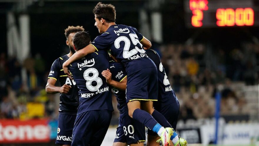 Moralli Fenerbahçe, İzmir semalarında