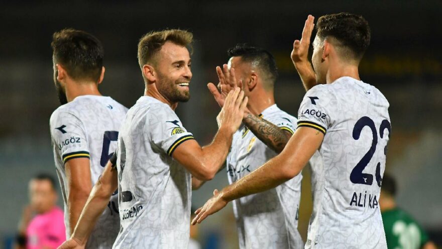 Denizlispor Ankaragücü maçında üç gollü galibiyet