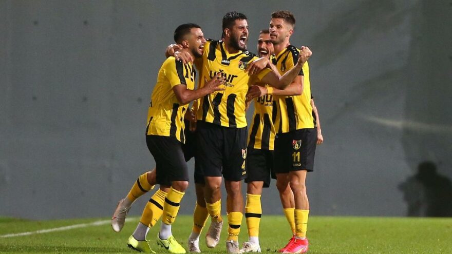 İstanbulspor Altınordu’yu farklı mağlup etti