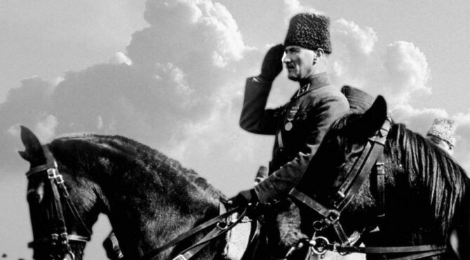 99 yıldır hiç eksilmeyen gururla Büyük Zaferi kutluyoruz - Vimarsana News
