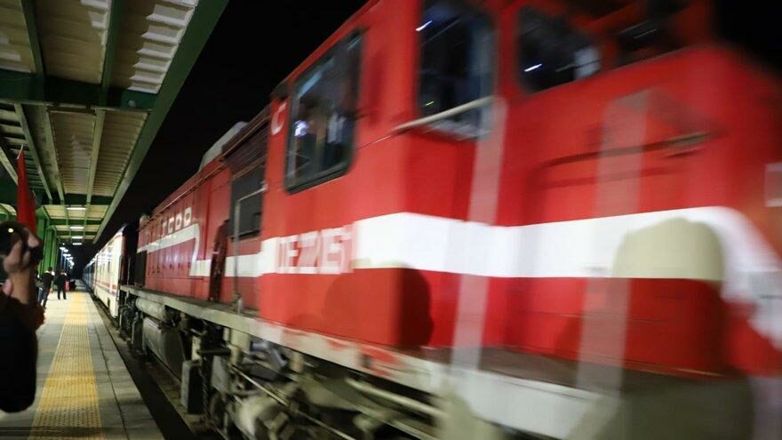 Zafer Treni ‘Büyük Taaruz’un başladığı Afyon Kocatepe’ye ulaştı