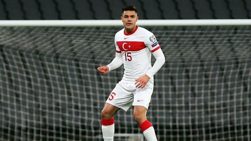Ozan Kabak Premier Lig’e geri döndü