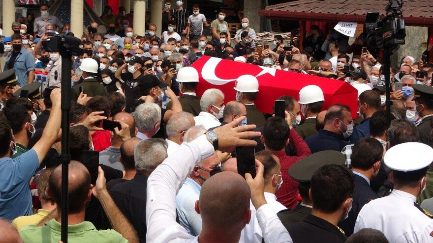 Şehit Uzman Çavuş İsmail Şebelek gözyaşlarıyla toprağa verildi