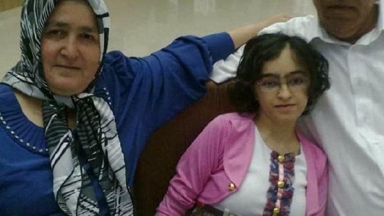 Anne kız 2 gün arayla coronaya yenik düştü