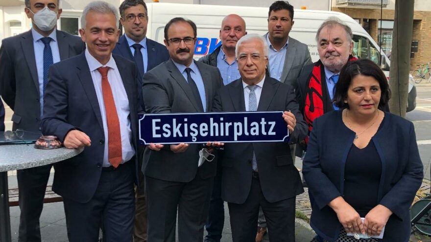 Frankfurt’ta bir meydanın adı Eskişehirplatz oldu