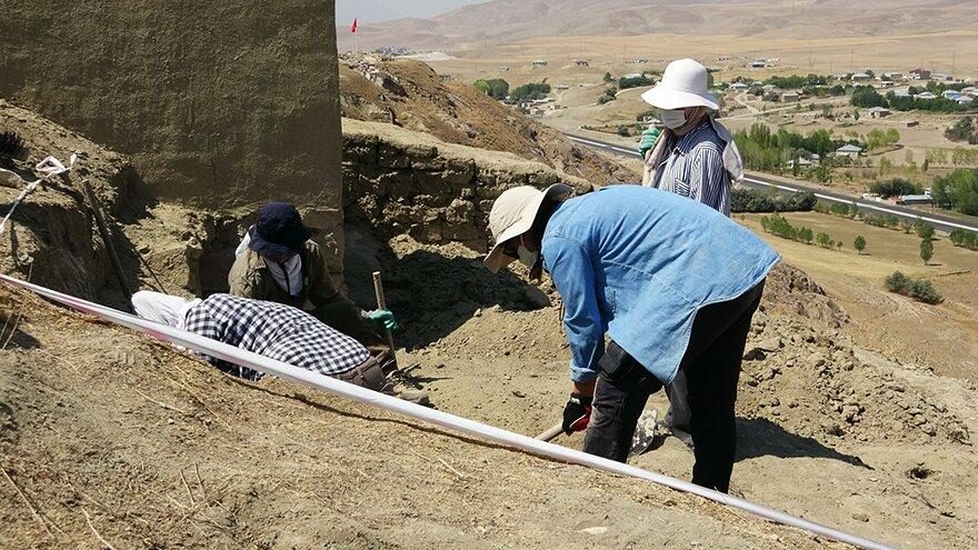Van’da Urartuların surları yeniden inşa ediliyor