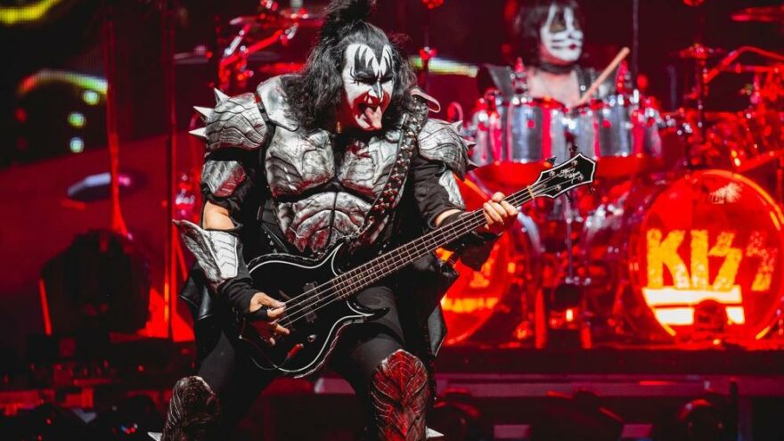 Kiss grubunda Covid-19 endişesi: İki isim hastalandı, turne iptal oldu