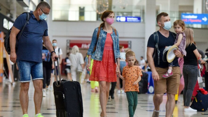 İngiltere’nin kırmızı liste ısrarı turizmciye 1 milyar dolar kaybettirdi