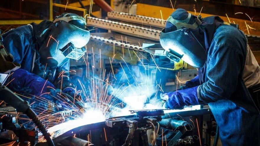 İmalat sektörü ağustosta büyüme hızını korudu
