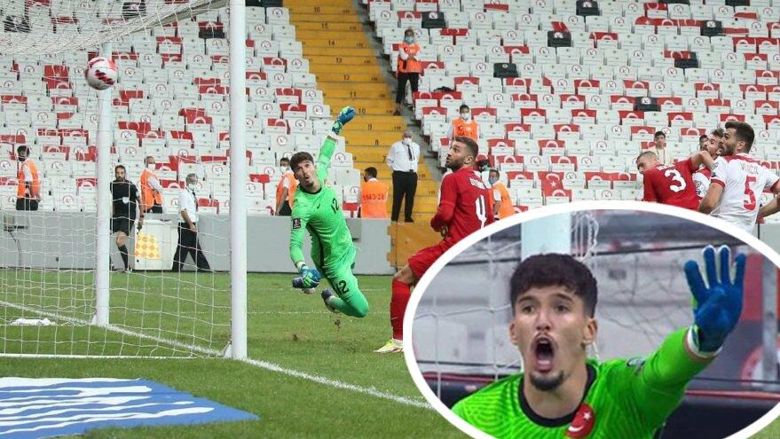Türkiye Karadağ maçına damga vuran an! Altay Bayındır 4 kişi diye bağırdı ama…
