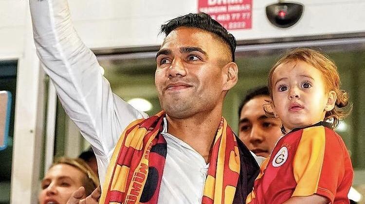 Falcao kükremeden gitti! Mali zararı tam 15 milyon Euro…