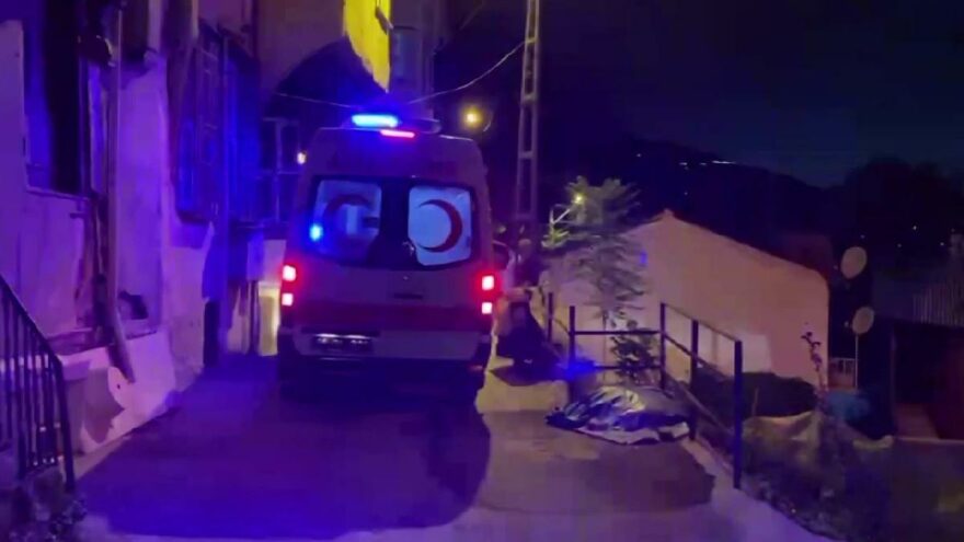 ‘Hırsızlar burayı mesken tuttu!’ Eve girdi, ortalığı kan gölünü çevirdi