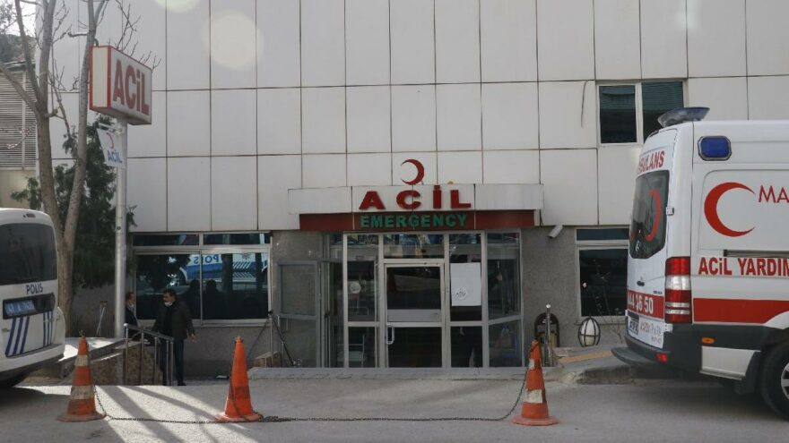 Eşini üzüm bağına götürüp, boğazını keserek öldürdü