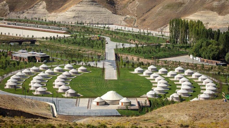 42 bin nüfuslu Ahlat’a 42 milyonluk millet bahçesi