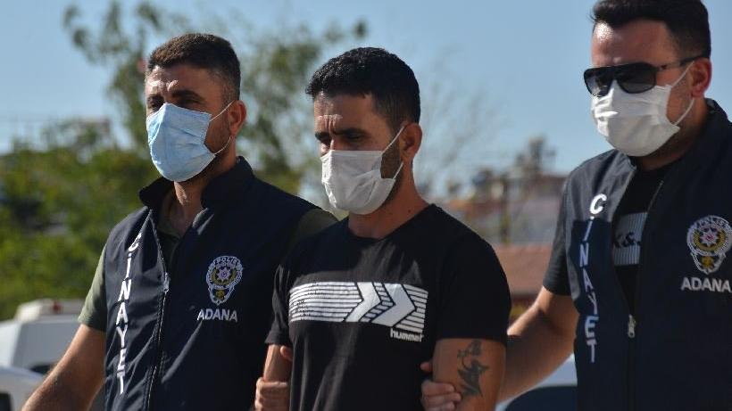 Babasını dövüp, kardeşini tüfekle öldürdü