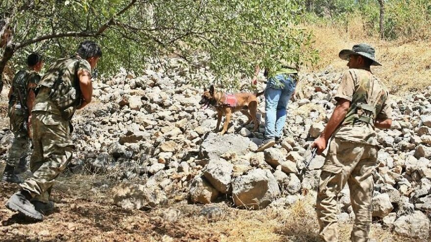 Eşini öldürüp kaçtı, özel ekip arıyor