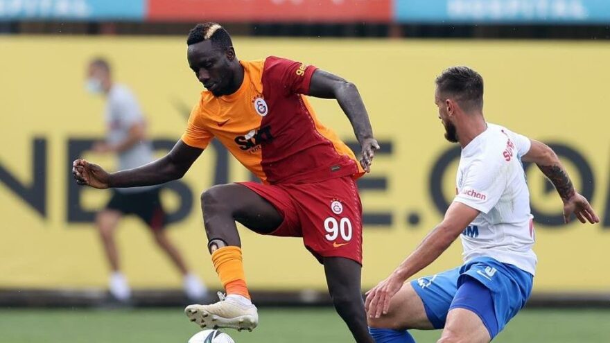 Galatasaray, Hagi’nin takımına yenildi