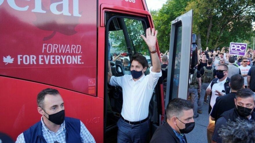 Kanada Başbakanı Trudeau’ya taşlı saldırı