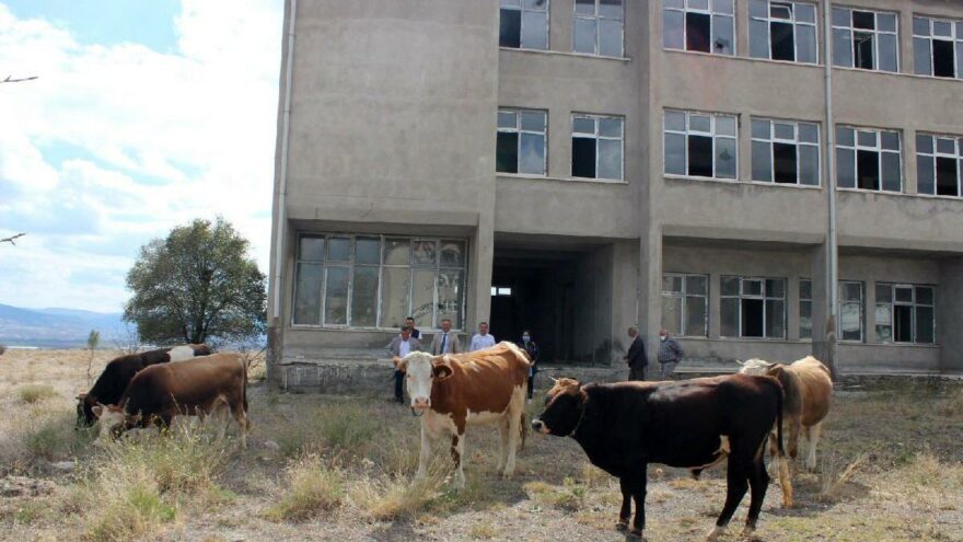 27 yıldır tamamlanamadı! Milletin parası işte böyle heba ediliyor