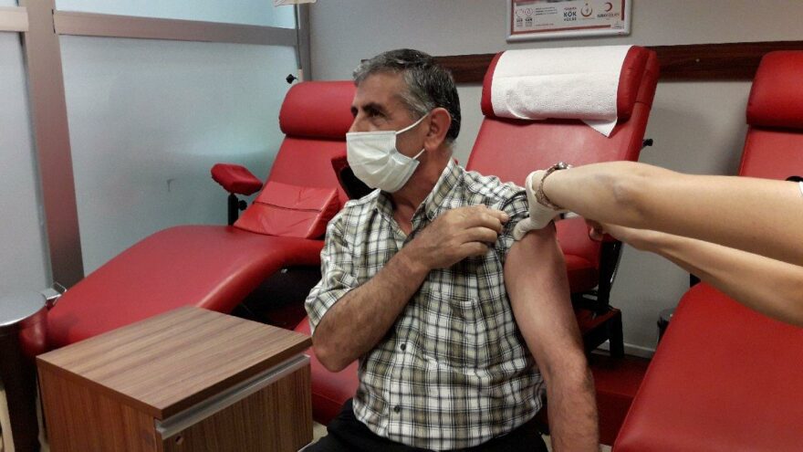 İstanbul Adliyesi’nde randevusuz aşı uygulaması başladı