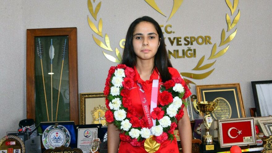 Golbol oyuncusu Fatma: Çok çalıştık ve altın madalyamıza ulaştık