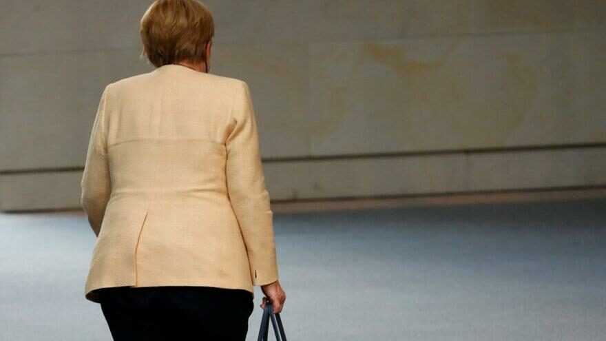 Merkel’in muhafazakar bloğu çöküyor