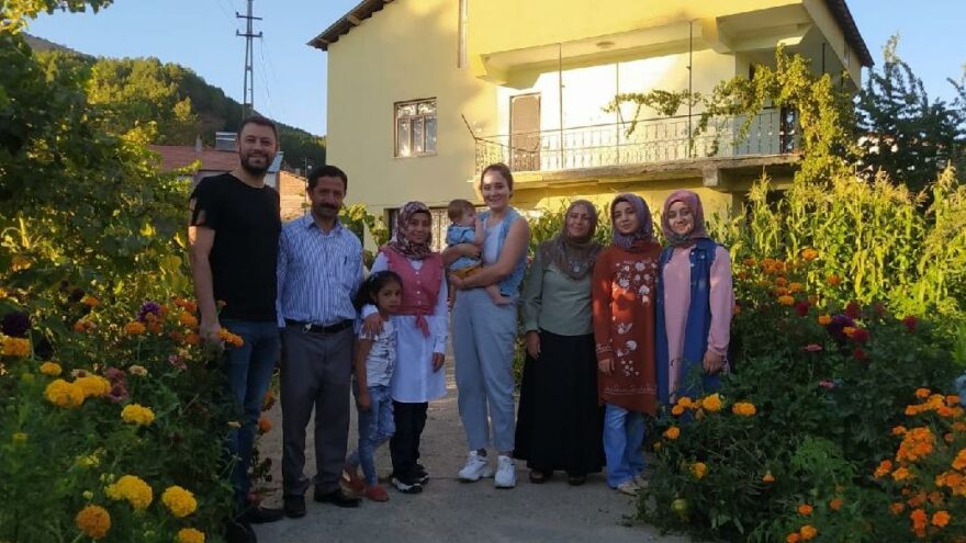 Tütün tarlasında ders çalışarak tıp fakültesini kazandı