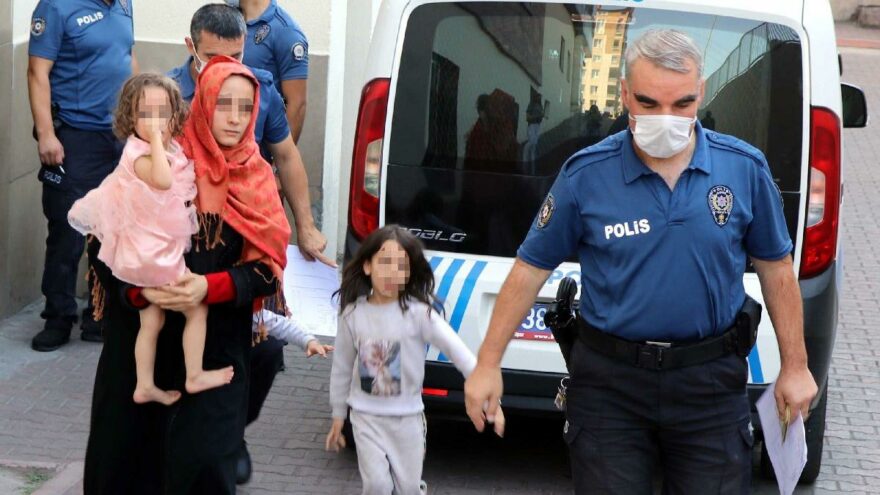 Eşi ve 3 çocuğunu rehin alıp evi yakmaya çalışan Suriyeli serbest bırakıldı