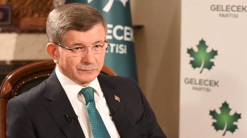 Davutoğlu, AKP’yi içindeyken neden eleştirmediği sorusunu yanıtladı
