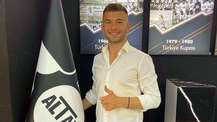 Altay’a geldi, oynamadan kiralık gitti