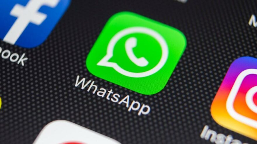 Facebook’un tüm WhatsApp mesajlarını okuduğu iddia edildi
