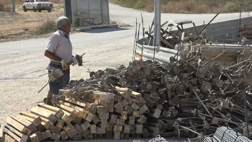 20 dakikada 4 inşaatın malzemelerini çaldılar