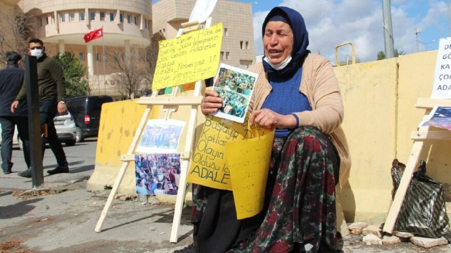 AKP’li vekilin şikayetiyle oğlu için adalet nöbeti tutan kadının 4 yıl hapsi isteniyor