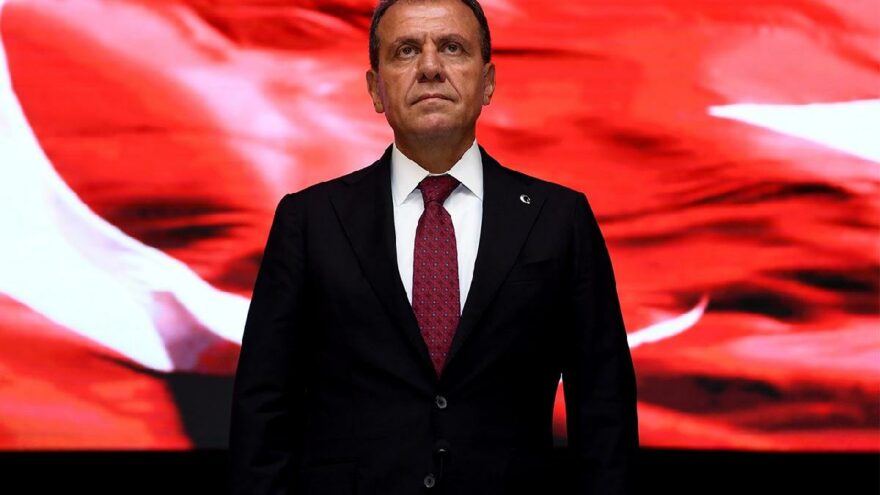 Başkan Vahap Seçer’den sert tepki: Bırakın ceketimi iliklemeyi, saygı bile duymam