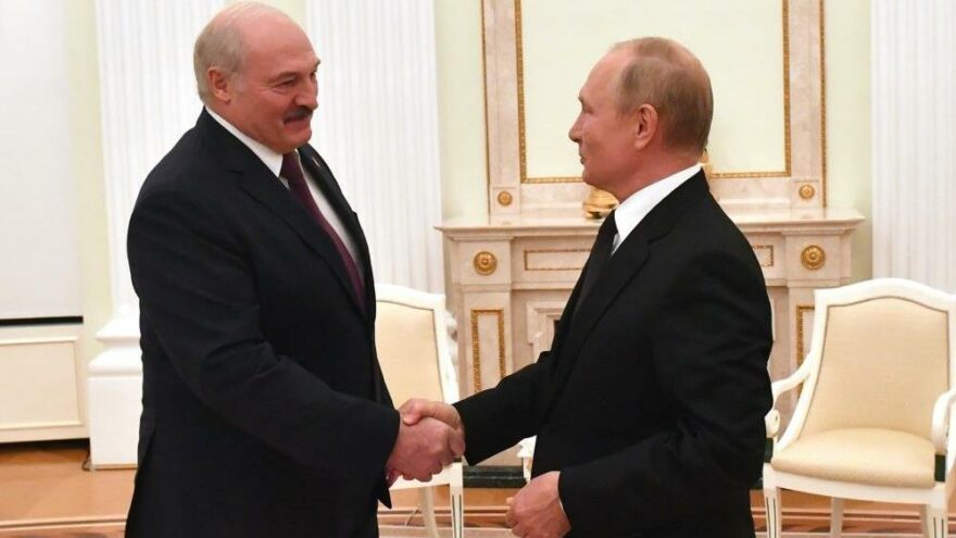 Putin ve Lukaşenko Moskova’da bir araya geldi