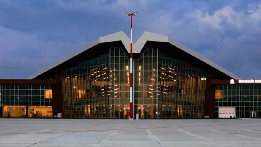 AKP, uçak inmeyen Balıkesir Havaalanı için milyonluk enerji ihalesi açtı