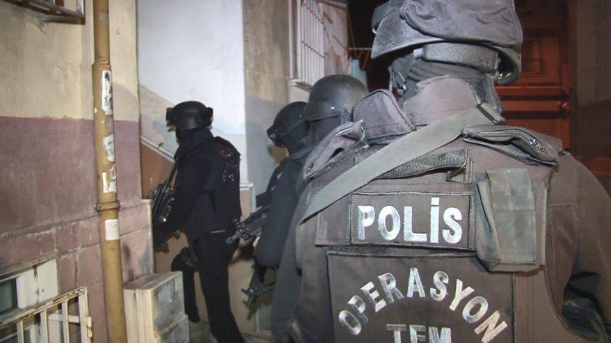 ‘Arap Emrah’ çetesine operasyon