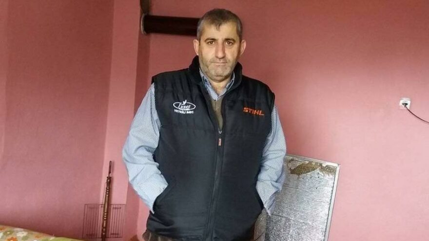 Kestiği ağacın altında kalan orman işçisi öldü