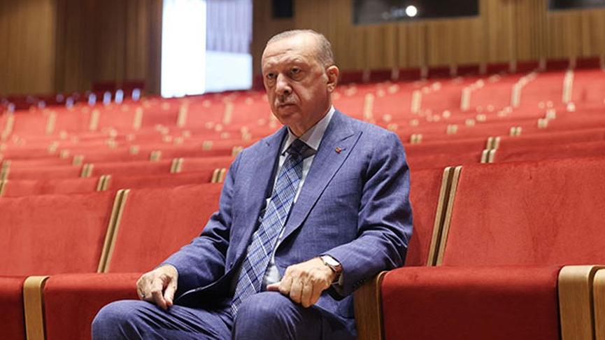 Cumhurbaşkanı Erdoğan’dan AKM ve Rami Kışlası’na ziyaret