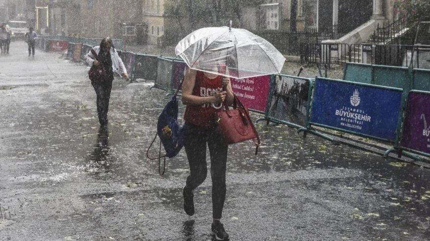 Sıcaklıklar düşüyor, sağanak yurdu sarıyor