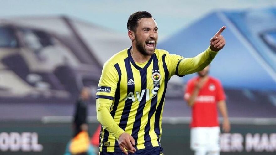 Söz sırası olay adam Sinan Gümüş’te!