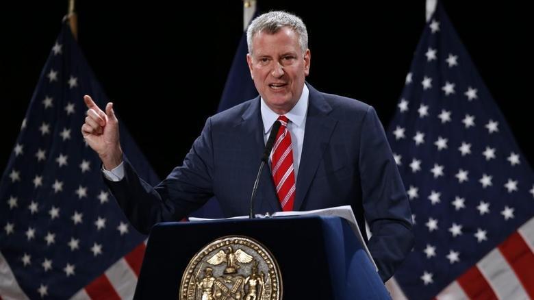 Bill de Blasio’dan polislere tehdit: Aşı ve test olmayanlara maaş yok