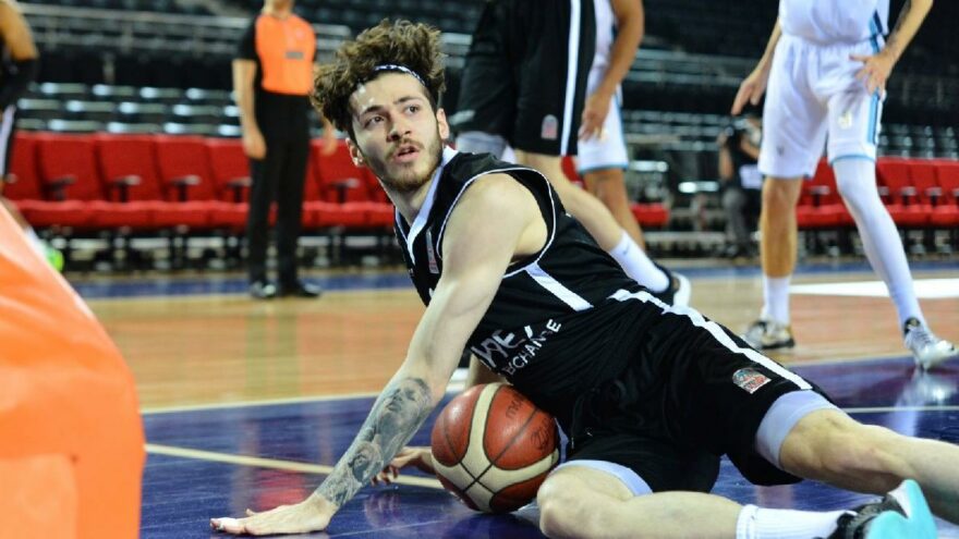 Fenerbahçe Beko, Beşiktaş’tan Şehmus Hazer’i resmen açıkladı