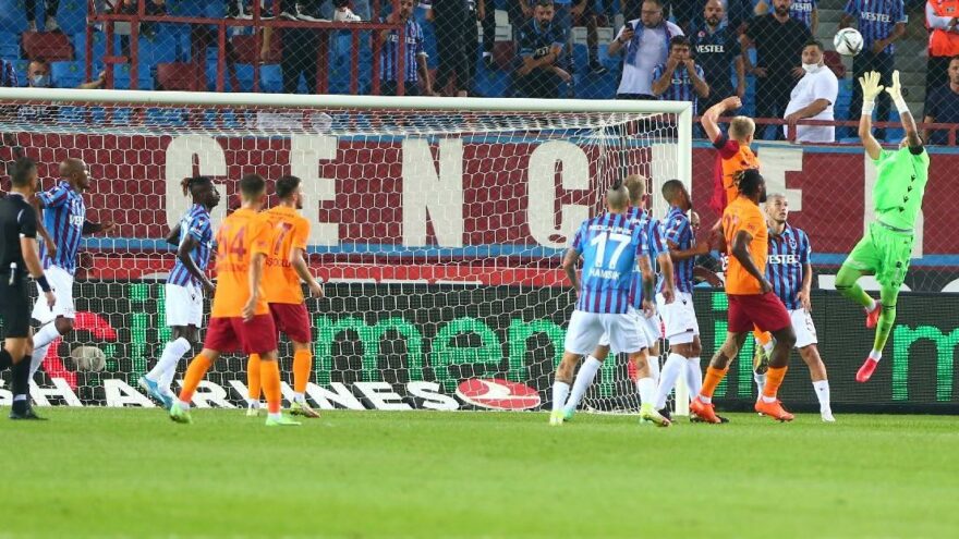 Trabzonspor-Galatasaray maçı nefes kesti! Muhteşem geri dönüş